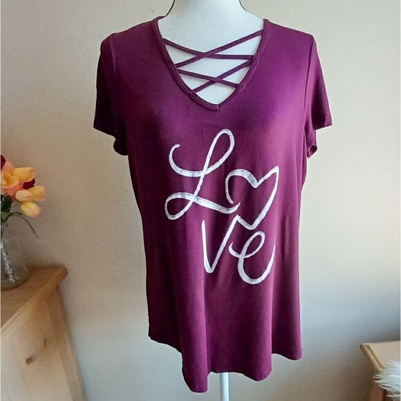 Torrid short sleeve Burgundy blouse - Picture 1 of 6